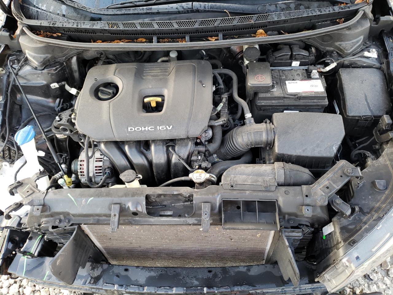 Photo 7 from auction – 2017 KIA FORTE LX with VIN 3KPFK4A71HE142724