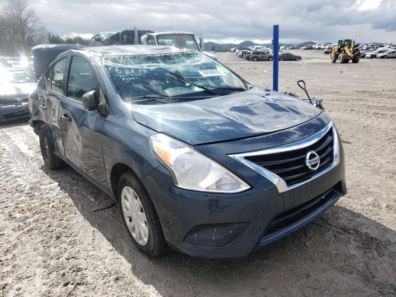 NISSAN VERSA S 2015 with VIN 3N1CN7AP3FL942206 - Photo from auction