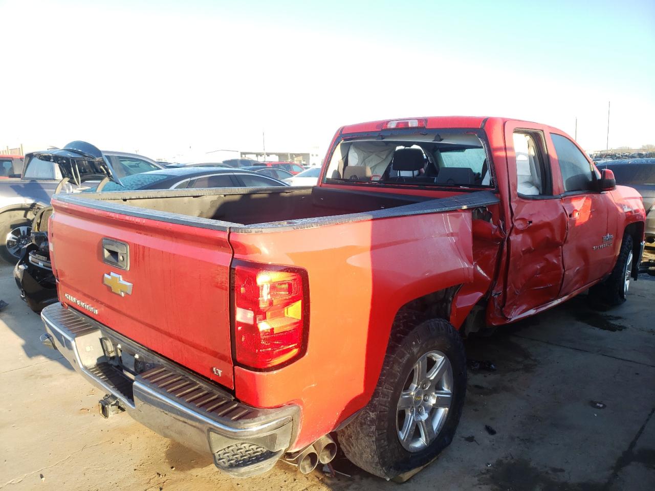 Photo 4 from auction – 2014 CHEVROLET SILVERADO with VIN 1GCRCRECXEZ111728