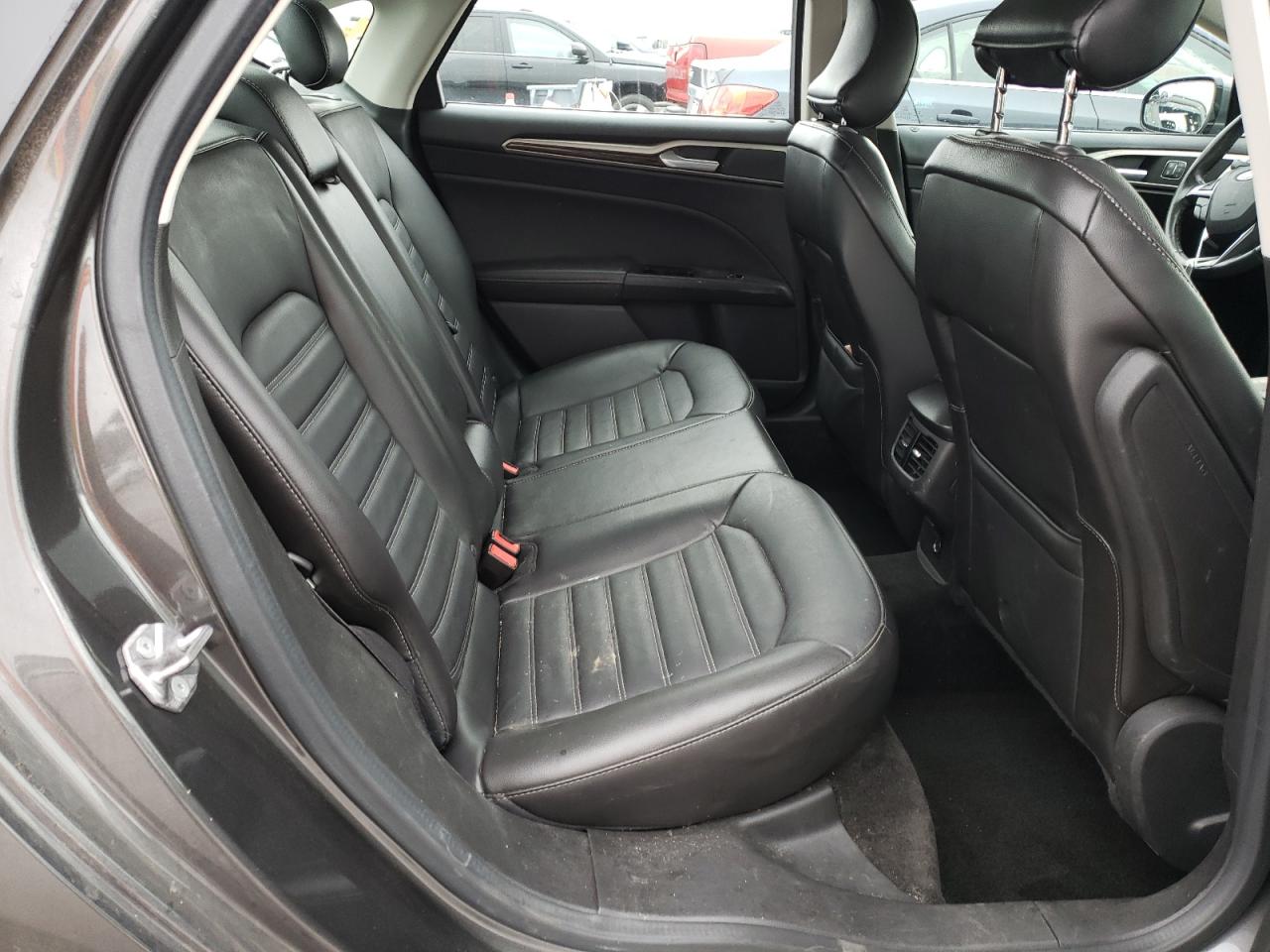 Photo 6 from auction – 2015 FORD FUSION SE with VIN 3FA6P0HD4FR219166
