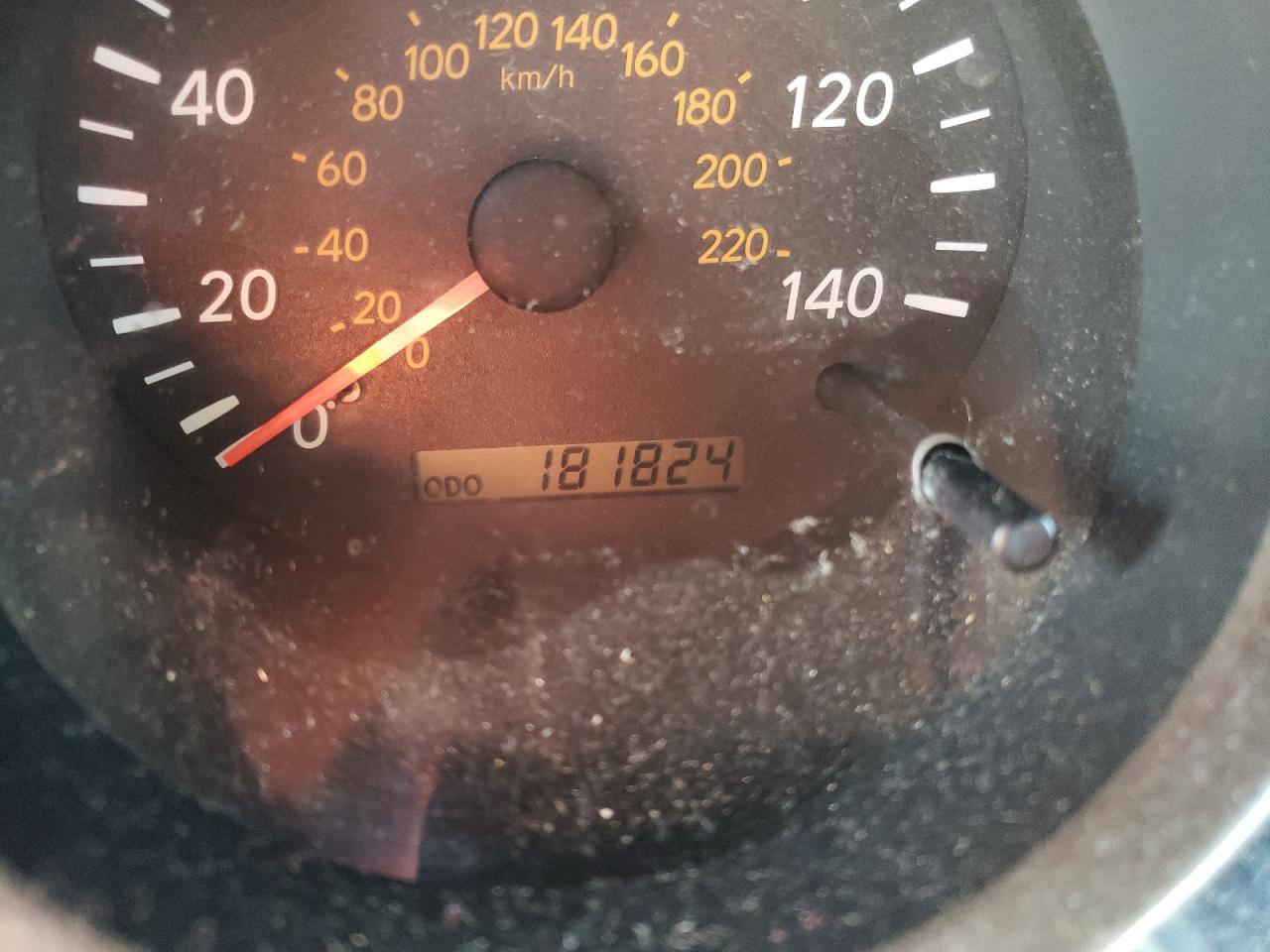 Photo 8 from auction – 2002 TOYOTA HIGHLANDER with VIN JTEGD21A620034982