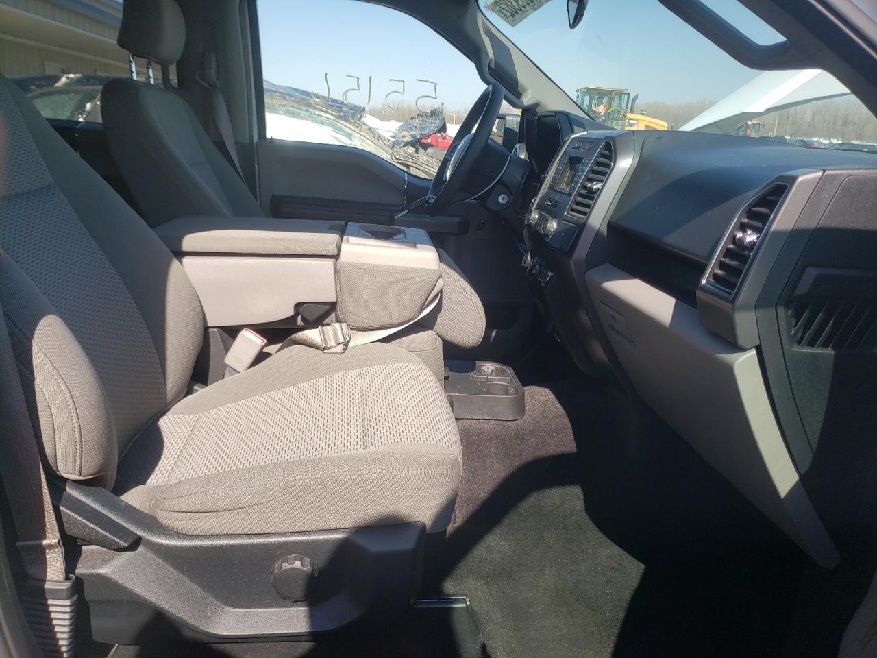 Photo 5 from auction – 2017 FORD F150 SUPER with VIN 1FTEW1C88HKD69314