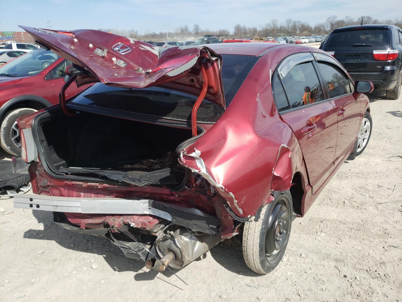 Photo 4 from auction – 2011 HONDA CIVIC LX with VIN 2HGFA1F51BH548198