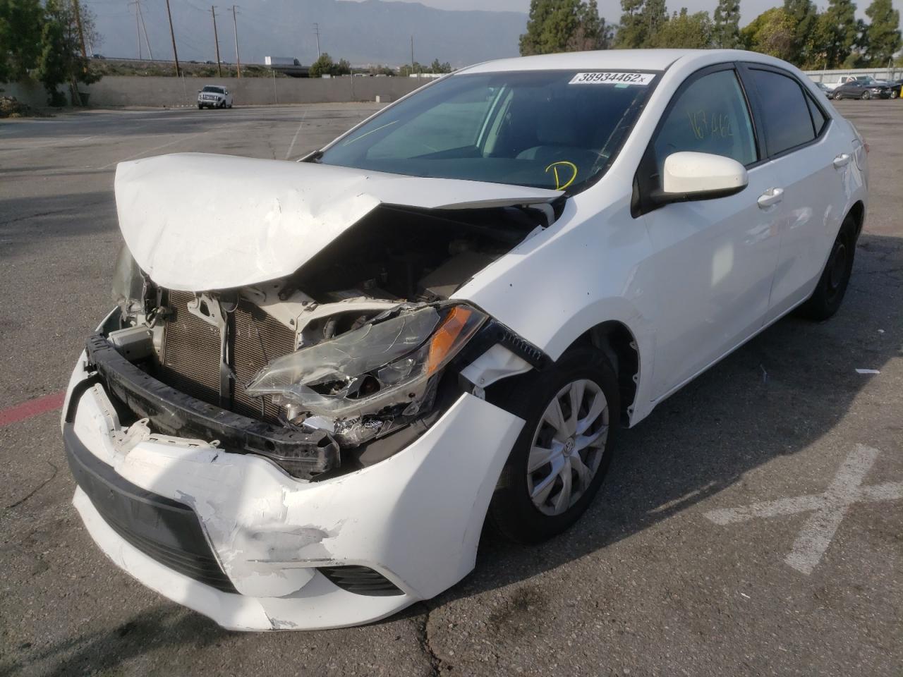 Photo 2 from auction – 2014 TOYOTA COROLLA L with VIN 5YFBURHE2EP133163
