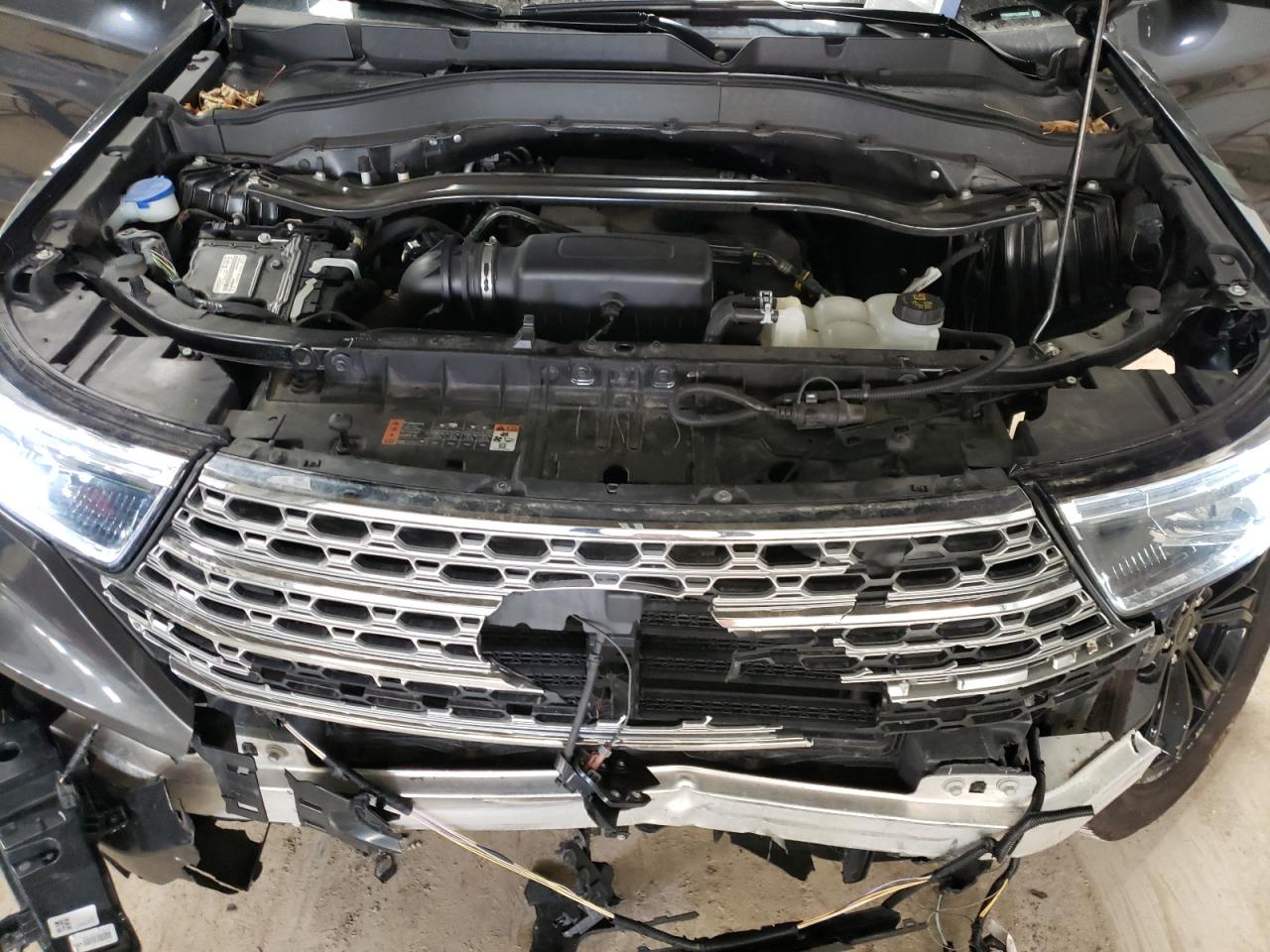 Photo 7 from auction – 2020 FORD EXPLORER L with VIN 1FMSK8FH1LGB86458