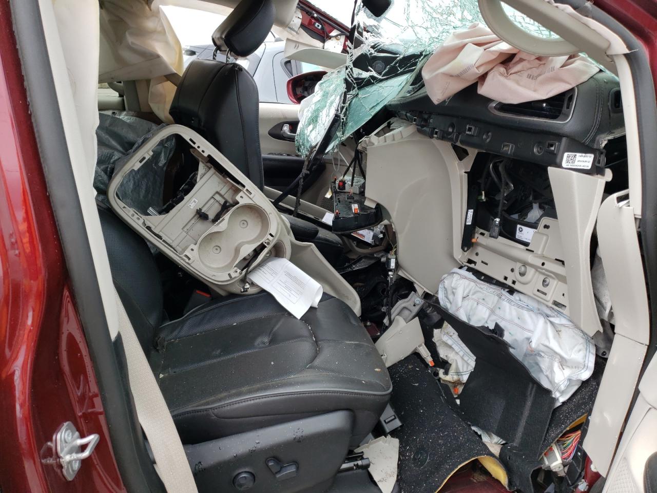 Photo 5 from auction – 2020 CHRYSLER PACIFICA L with VIN 2C4RC1GG7LR271221