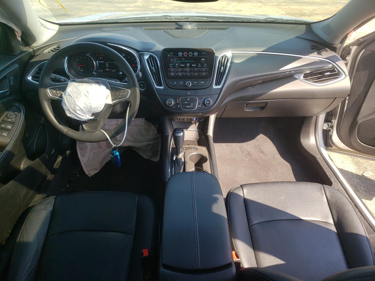 Photo 9 from auction – 2017 CHEVROLET MALIBU LT with VIN 1G1ZE5ST3HF160629