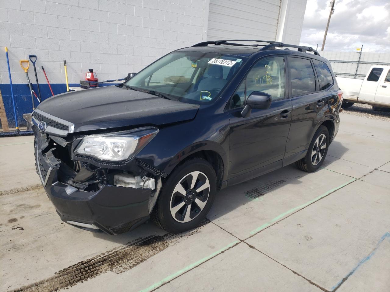 Photo 2 from auction – 2018 SUBARU FORESTER 2 with VIN JF2SJAGC6JH443656