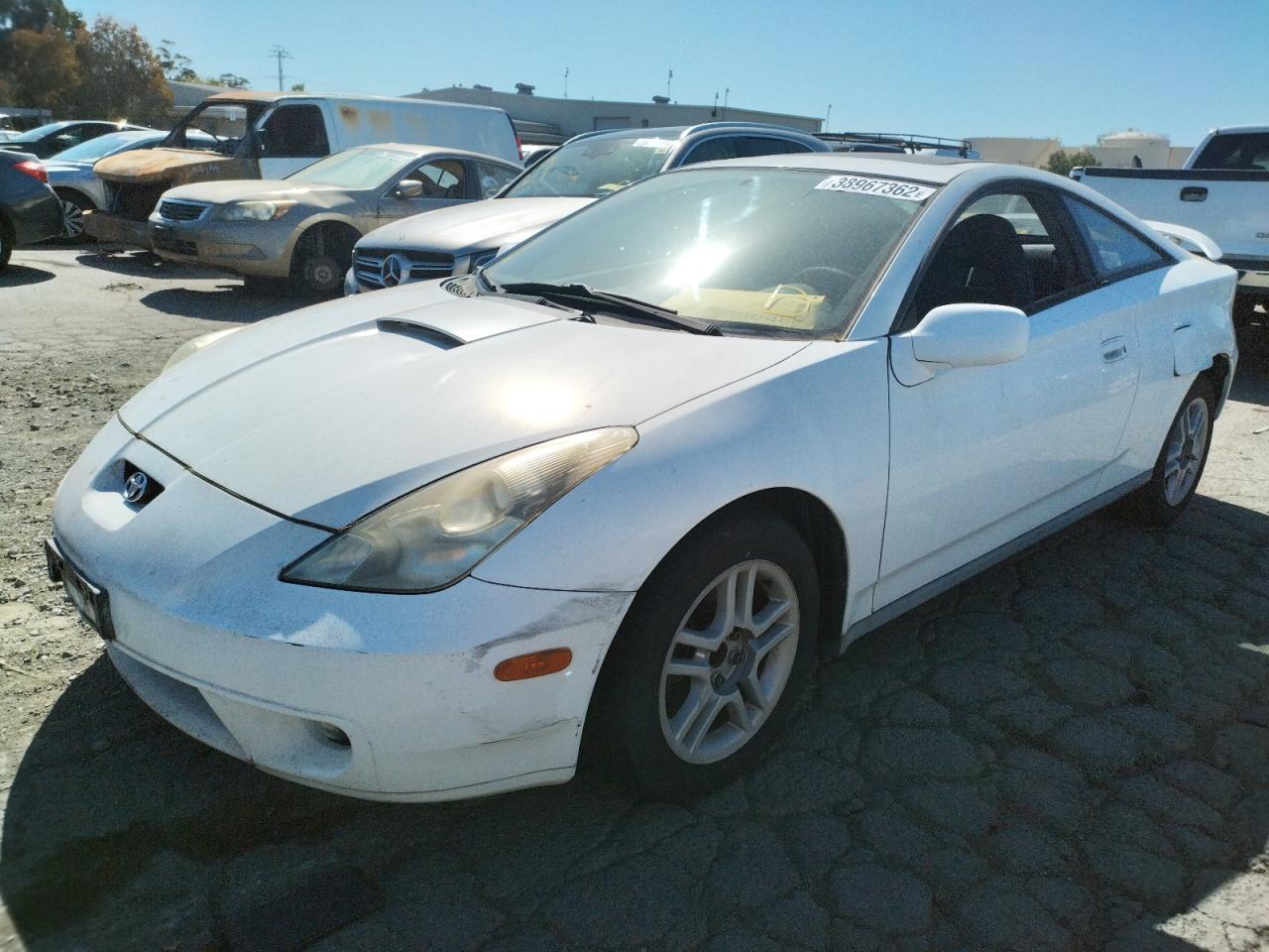 Photo 2 from auction – 2000 TOYOTA CELICA with VIN JTDDR32T5Y0004203