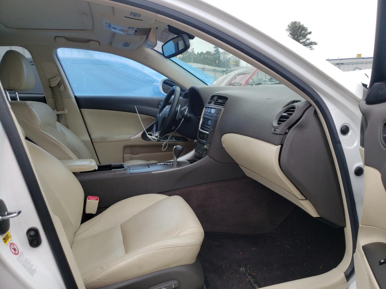 Photo 5 from auction – 2010 LEXUS IS 250 with VIN JTHBF5C25A2096911