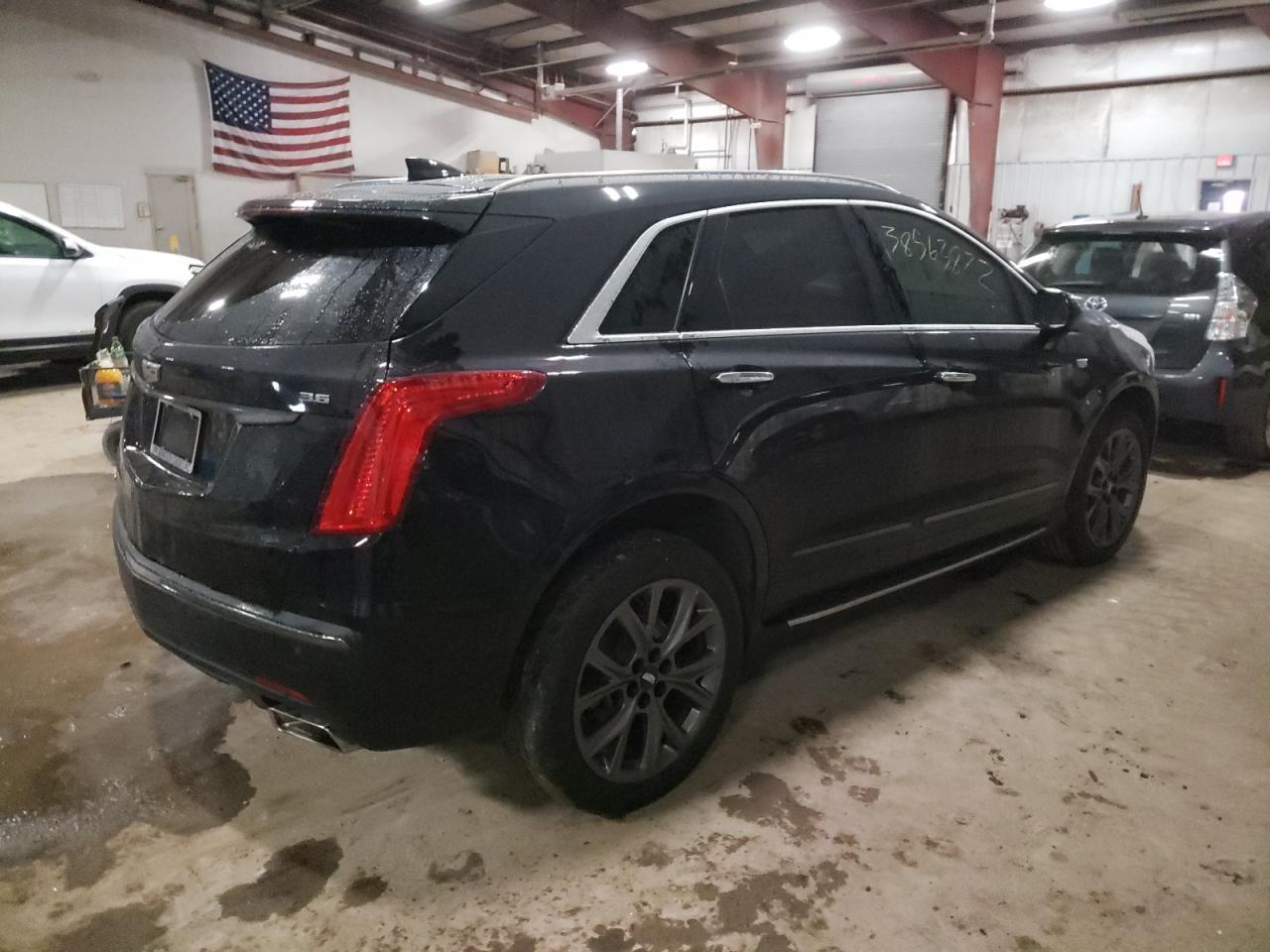 Photo 4 from auction – 2019 CADILLAC XT5 with VIN 1GYKNBRS0KZ269487