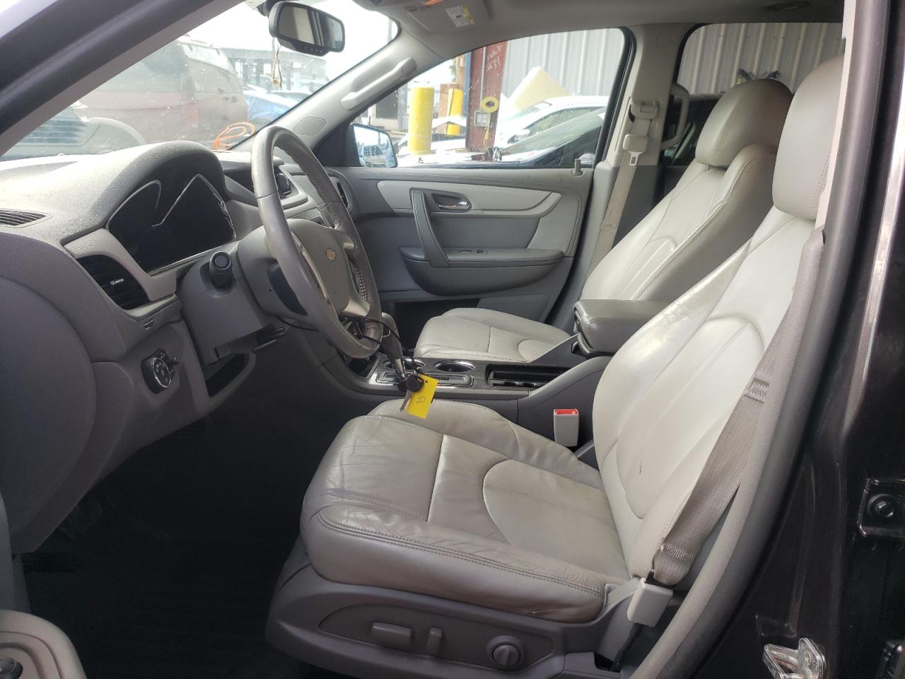 Photo 5 from auction – 2014 CHEVROLET TRAVERSE L with VIN 1GNKRHKD7EJ138074