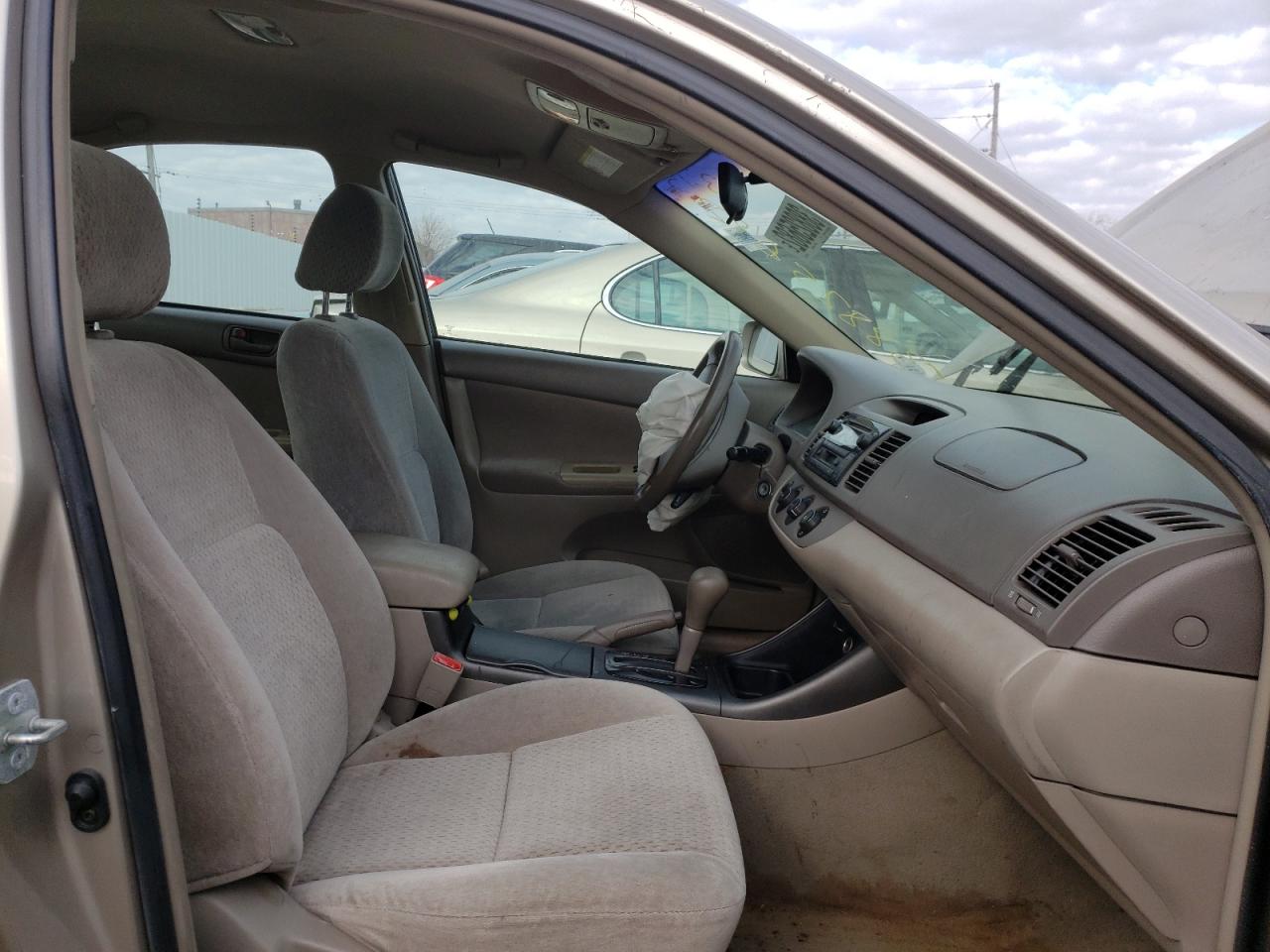 Photo 5 from auction – 2003 TOYOTA CAMRY LE with VIN 4T1BE32K23U775435
