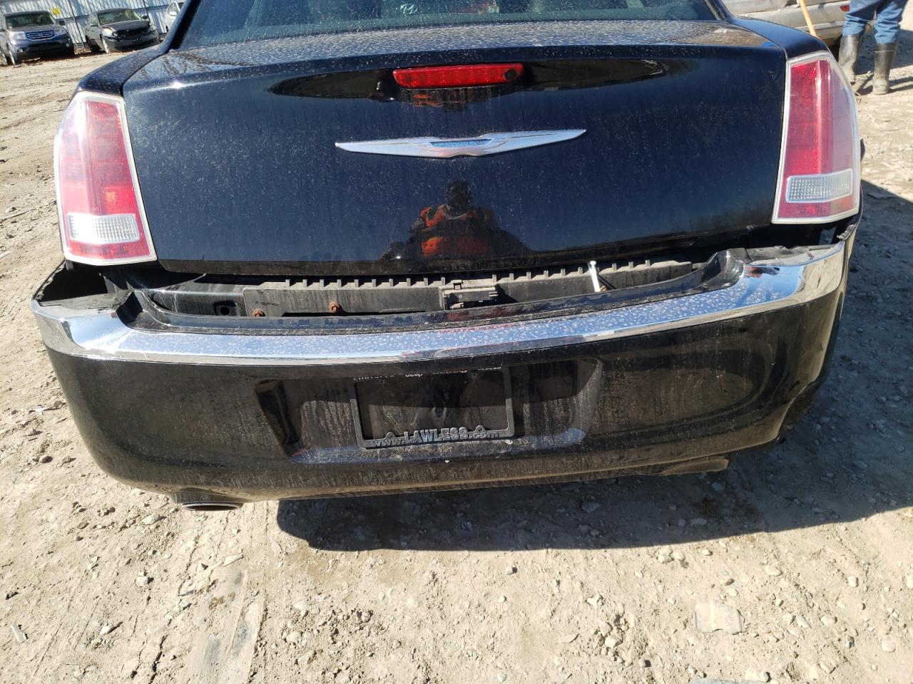 Photo 9 from auction – 2014 CHRYSLER 300 with VIN 2C3CCAAG6EH382211