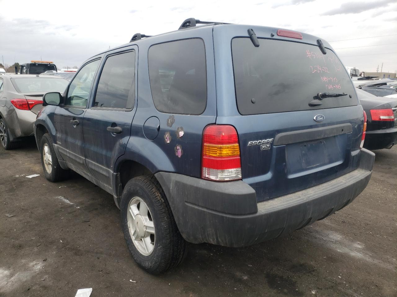 Photo 3 from auction – 2001 FORD ESCAPE XLT with VIN 1FMYU04B81KE99103