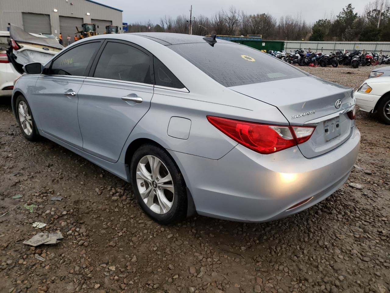 Photo 3 from auction – 2012 HYUNDAI SONATA SE with VIN 5NPEC4AC0CH403920