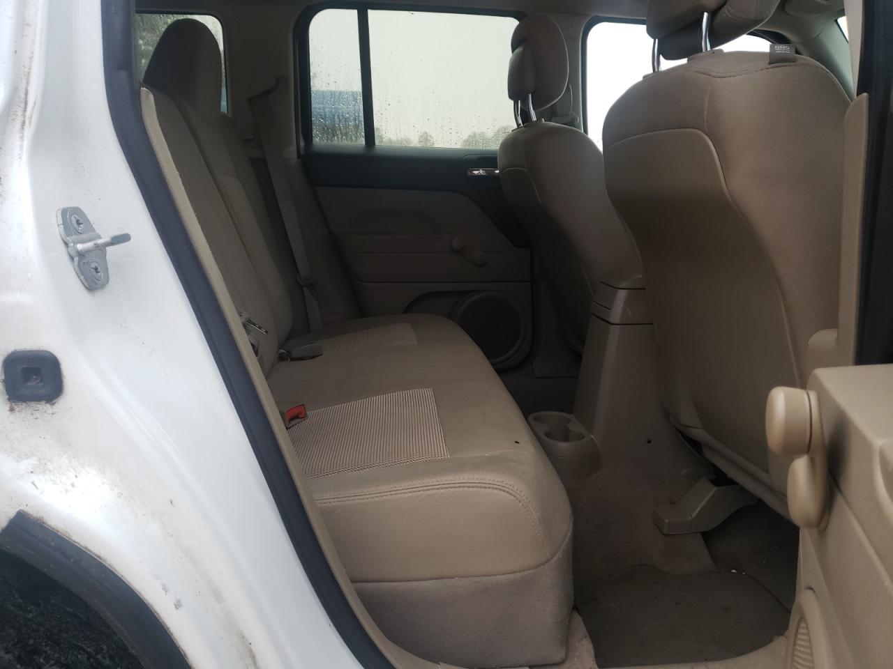 Photo 6 from auction – 2014 JEEP PATRIOT SP with VIN 1C4NJPBAXED705258