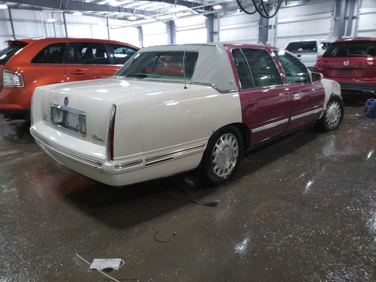Photo 4 from auction – 1997 CADILLAC DEVILLE with VIN 1G6KD54Y3VU286598