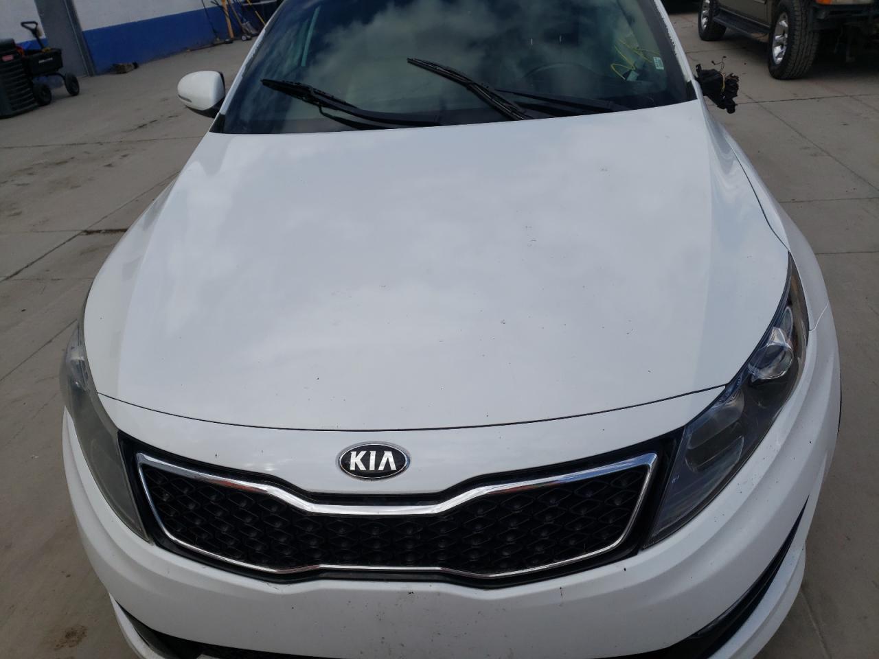 Photo 7 from auction – 2013 KIA OPTIMA SX with VIN 5XXGR4A69DG091160