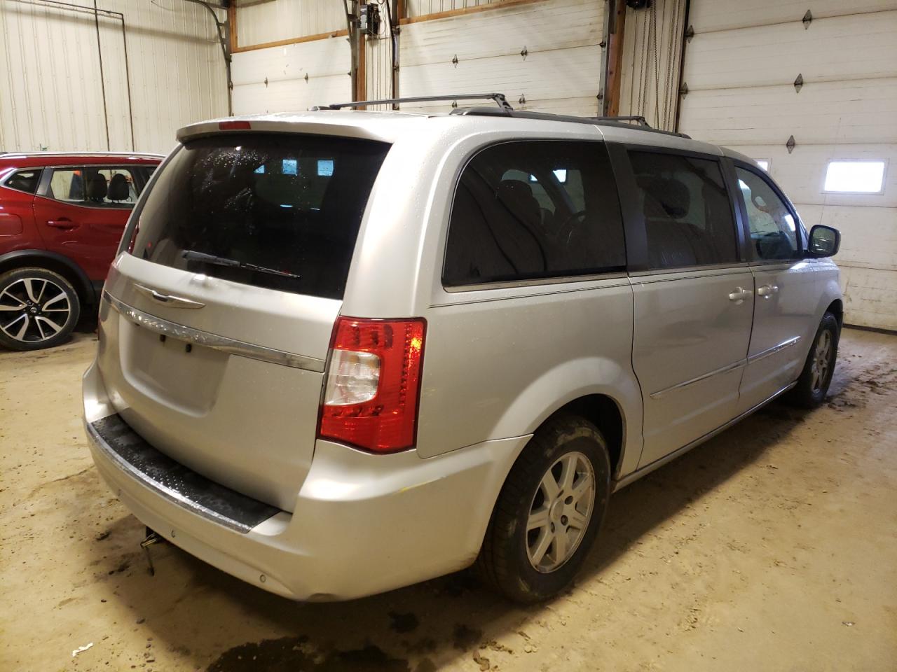 Photo 4 from auction – 2012 CHRYSLER TOWN & COU with VIN 2C4RC1BG8CR117365