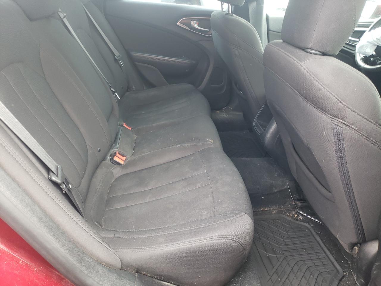 Photo 6 from auction – 2015 CHRYSLER 200 LIMITE with VIN 1C3CCCAB3FN726246