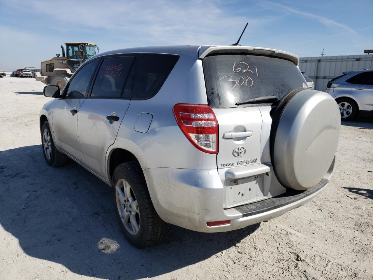 Photo 3 from auction – 2010 TOYOTA RAV4 with VIN JTMBF4DV6AD028934