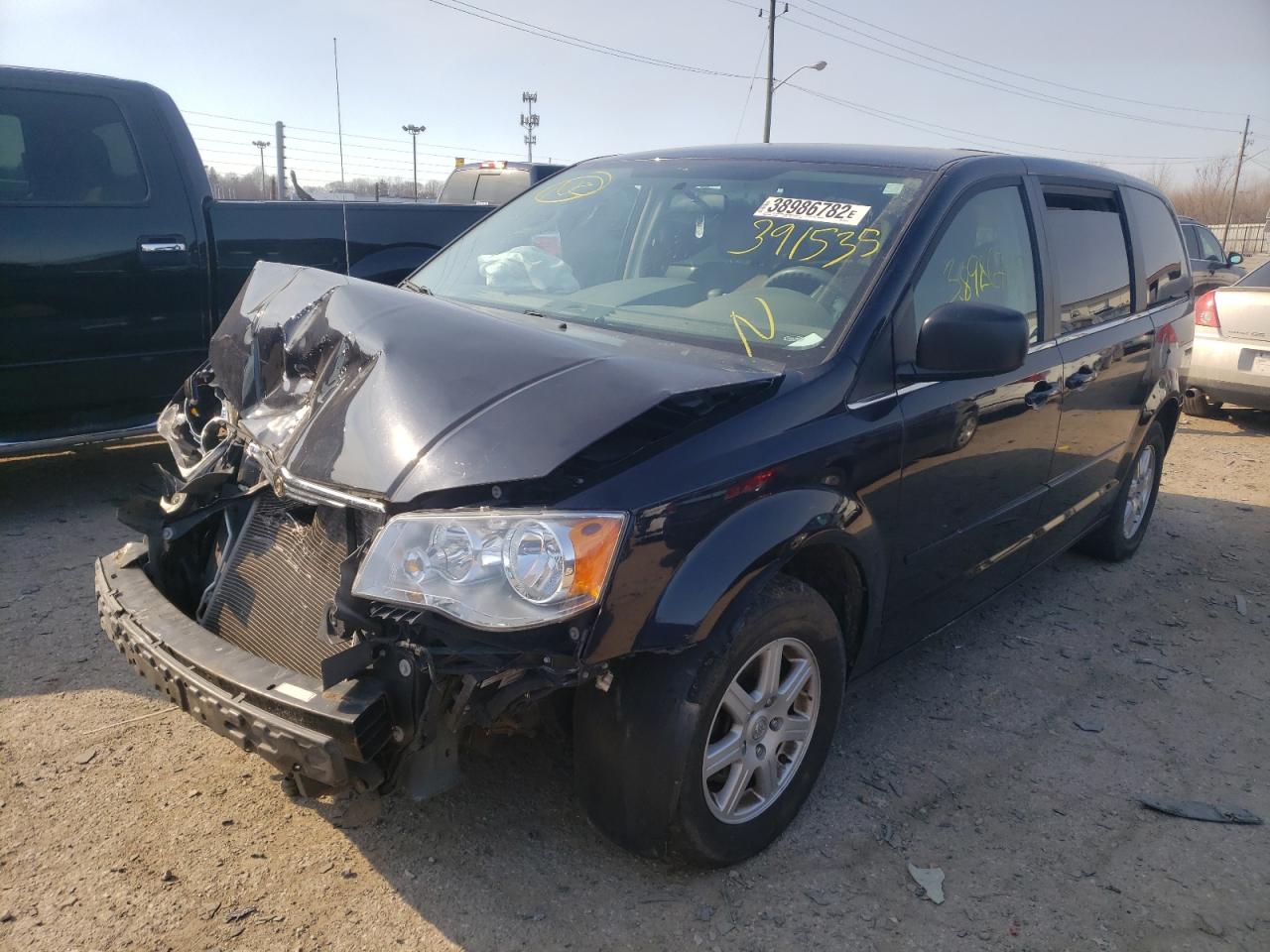 Photo 2 from auction – 2010 CHRYSLER TOWN & COU with VIN 2A4RR2D10AR391535