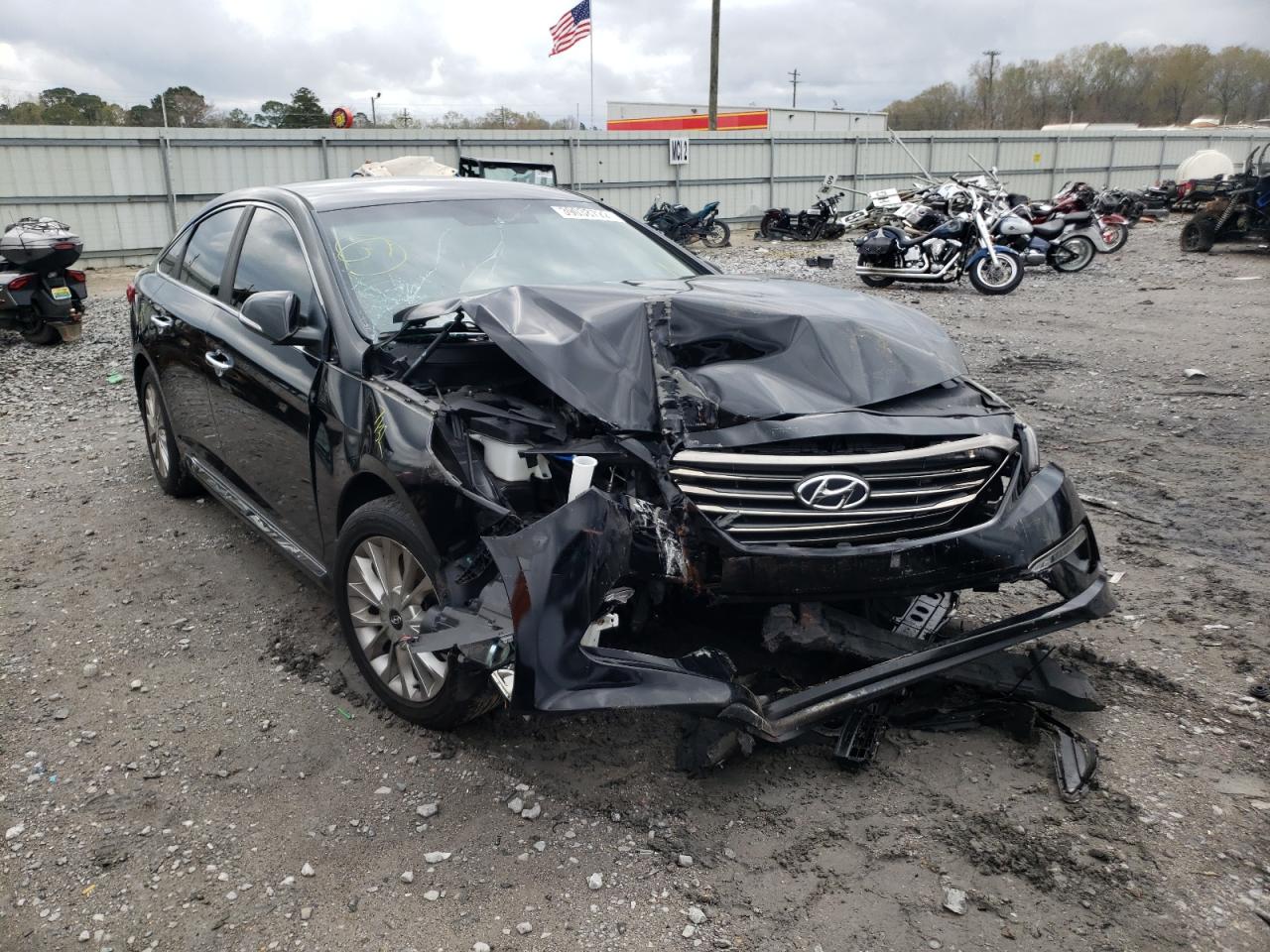 HYUNDAI SONATA SPO 2015 with VIN 5NPE34AF2FH230447 - Photo from auction