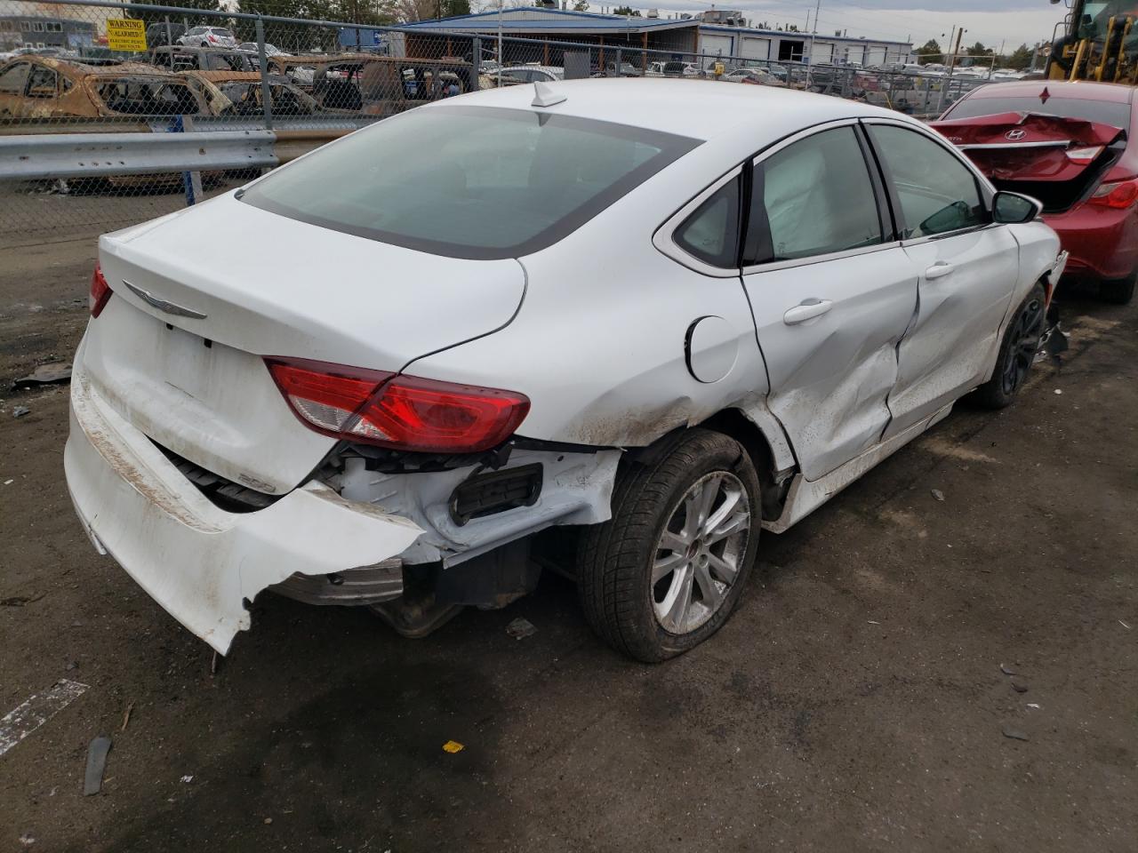 Photo 4 from auction – 2016 CHRYSLER 200 LIMITE with VIN 1C3CCCAB3GN107194
