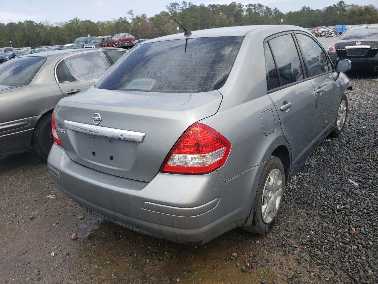 Photo 4 from auction – 2010 NISSAN VERSA S with VIN 3N1BC1AP2AL440584