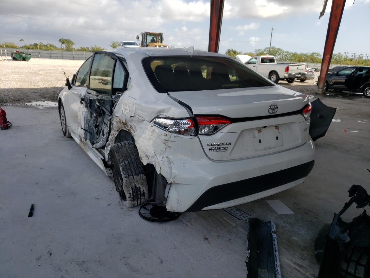 Photo 3 from auction – 2020 TOYOTA COROLLA LE with VIN JTDEPRAE1LJ032292