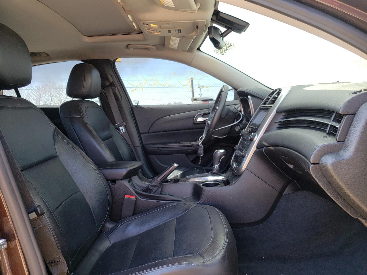 Photo 5 from auction – 2015 CHEVROLET MALIBU 2LT with VIN 1G11D5SL3FF199704