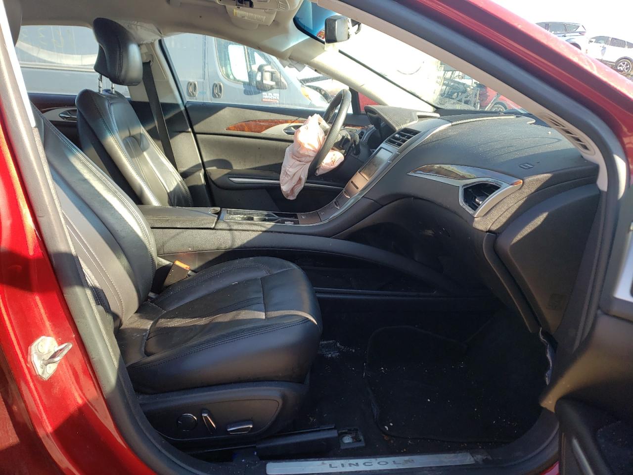 Photo 5 from auction – 2014 LINCOLN MKZ with VIN 3LN6L2GK4ER820167
