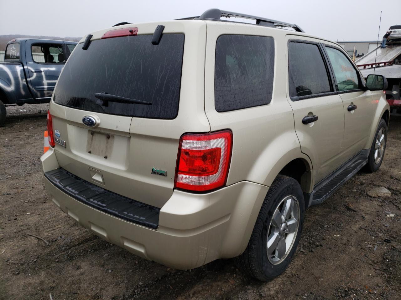 Photo 4 from auction – 2011 FORD ESCAPE XLT with VIN 1FMCU9DG8BKA66540