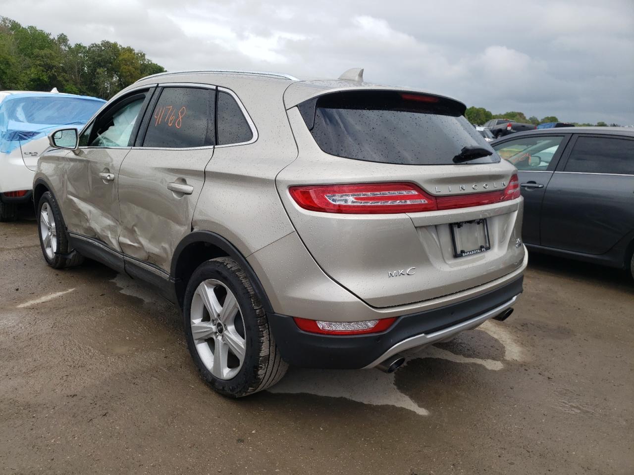 Photo 3 from auction – 2015 LINCOLN MKC with VIN 5LMCJ1A99FUJ40619