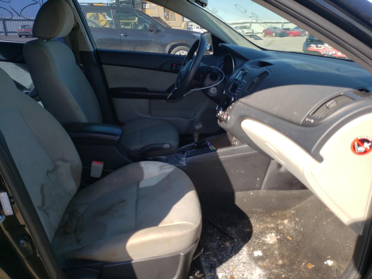 Photo 5 from auction – 2010 KIA FORTE EX with VIN KNAFU4A29A5862592