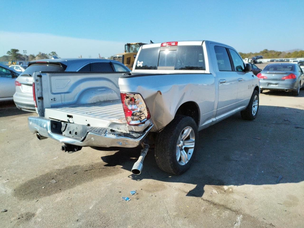 Photo 4 from auction – 2014 RAM 1500 SLT with VIN 1C6RR7TT1ES266500