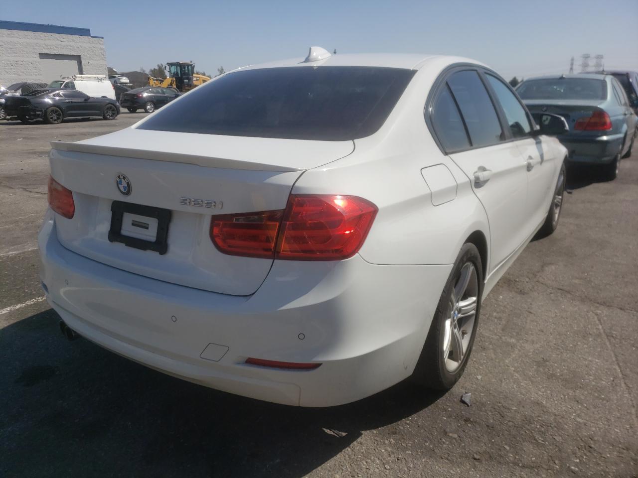 Photo 4 from auction – 2015 BMW 328 I with VIN WBA3A5G52FNS89951
