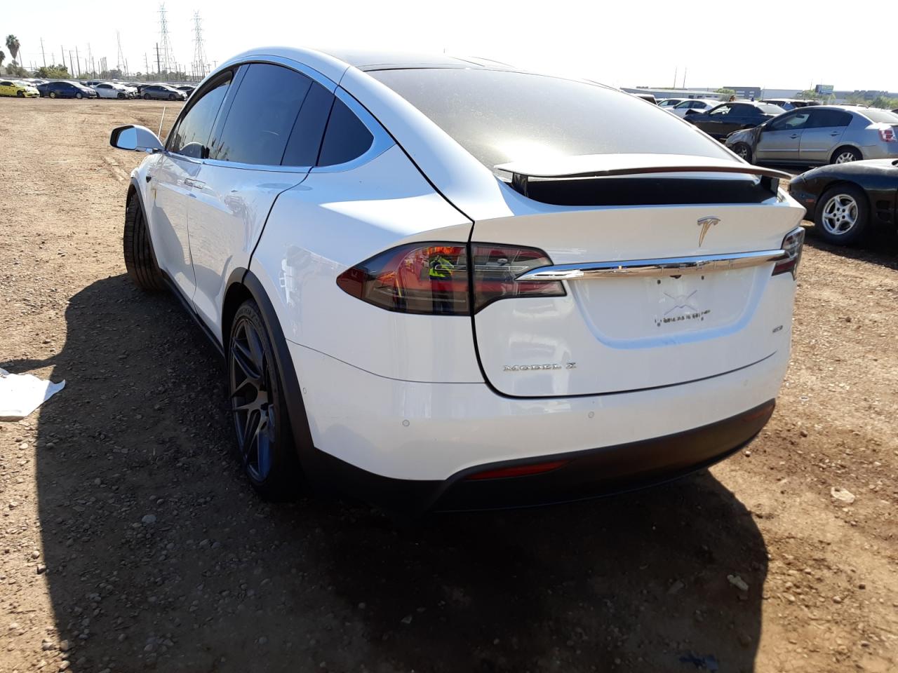 Photo 3 from auction – 2016 TESLA MODEL X with VIN 5YJXCBE21GF034312
