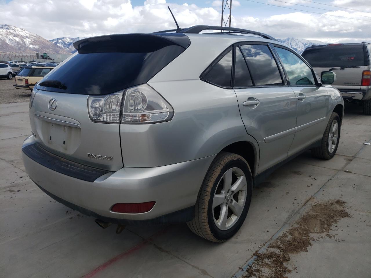 Photo 4 from auction – 2006 LEXUS RX 330 with VIN 2T2HA31U96C097695