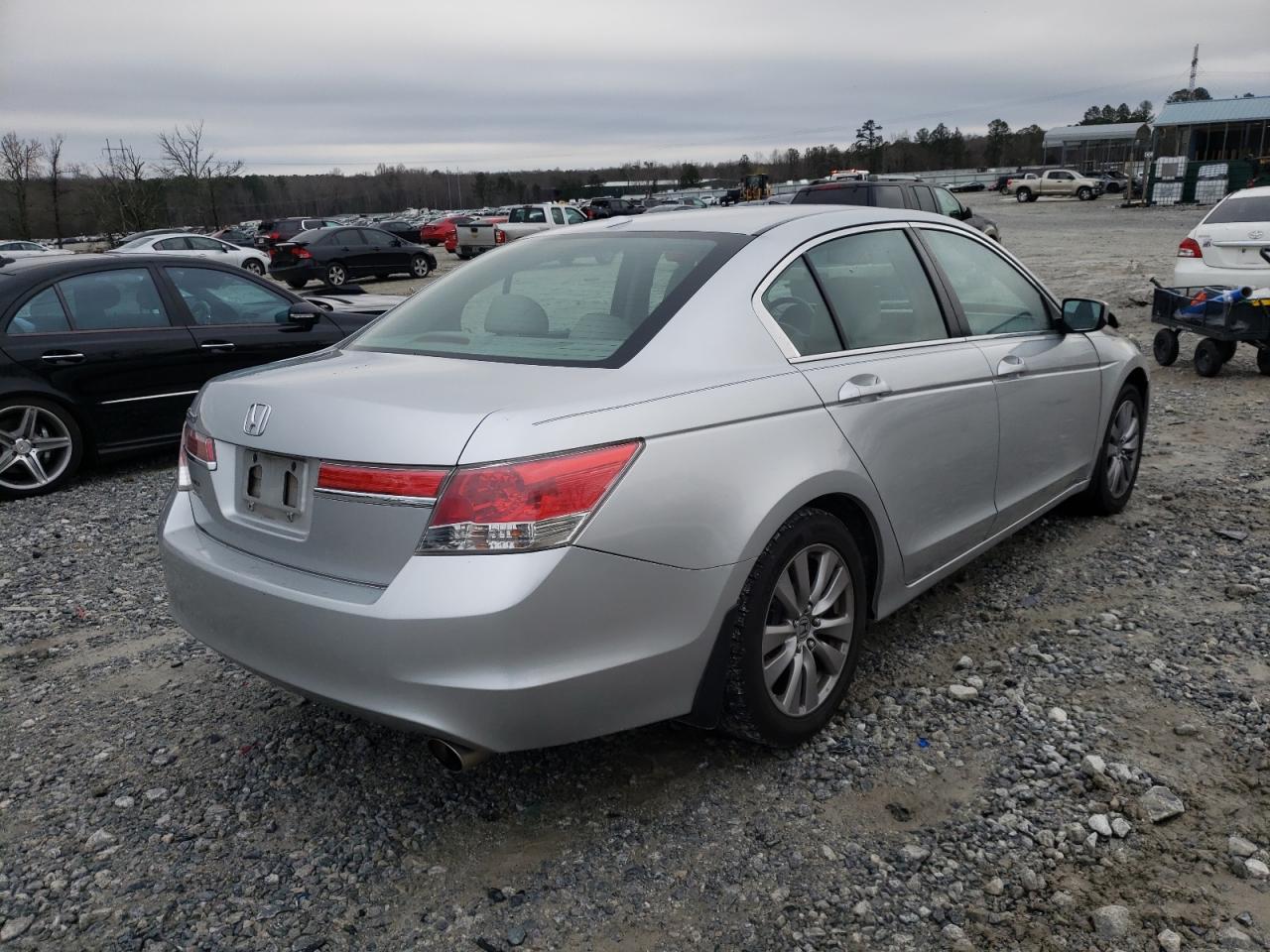 Photo 4 from auction – 2012 HONDA ACCORD EXL with VIN 1HGCP2F86CA105465