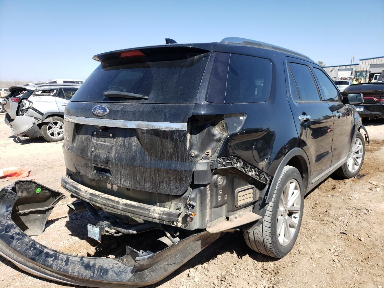 Photo 4 from auction – 2016 FORD EXPLORER L with VIN 1FM5K7F8XGGC24654