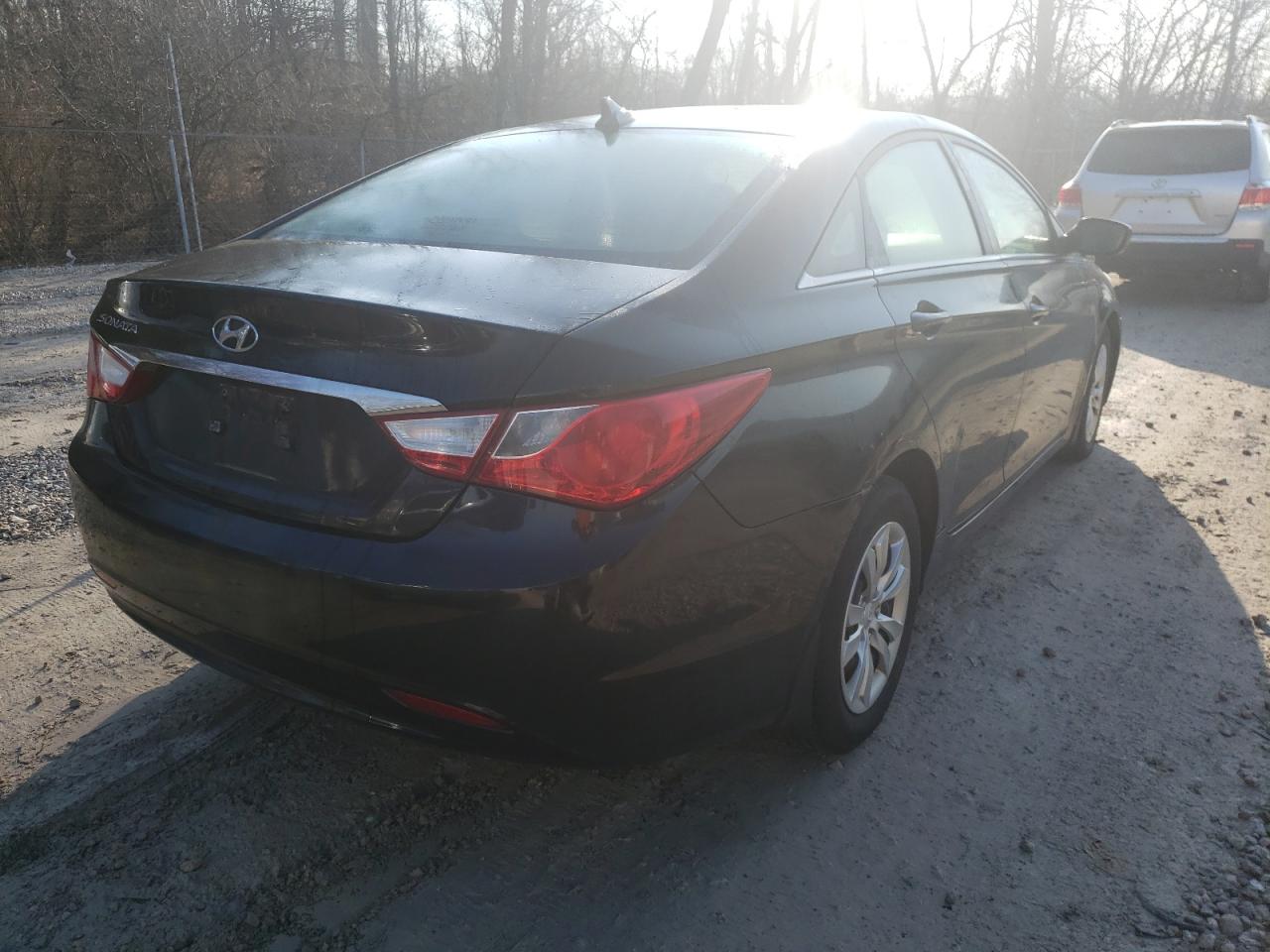 Photo 4 from auction – 2011 HYUNDAI SONATA GLS with VIN 5NPEB4AC7BH301564