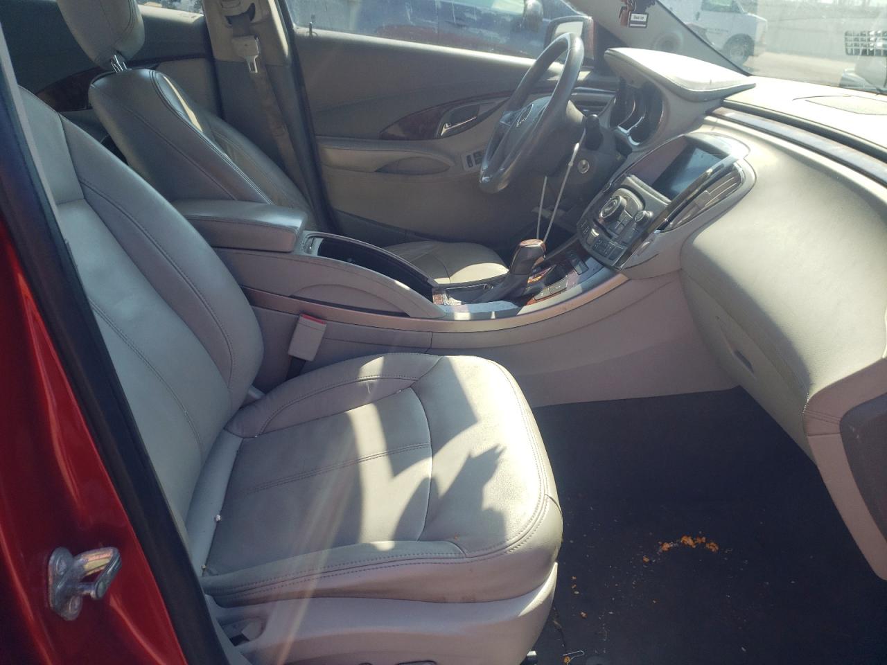Photo 5 from auction – 2013 BUICK LACROSSE with VIN 1G4GC5E32DF321557