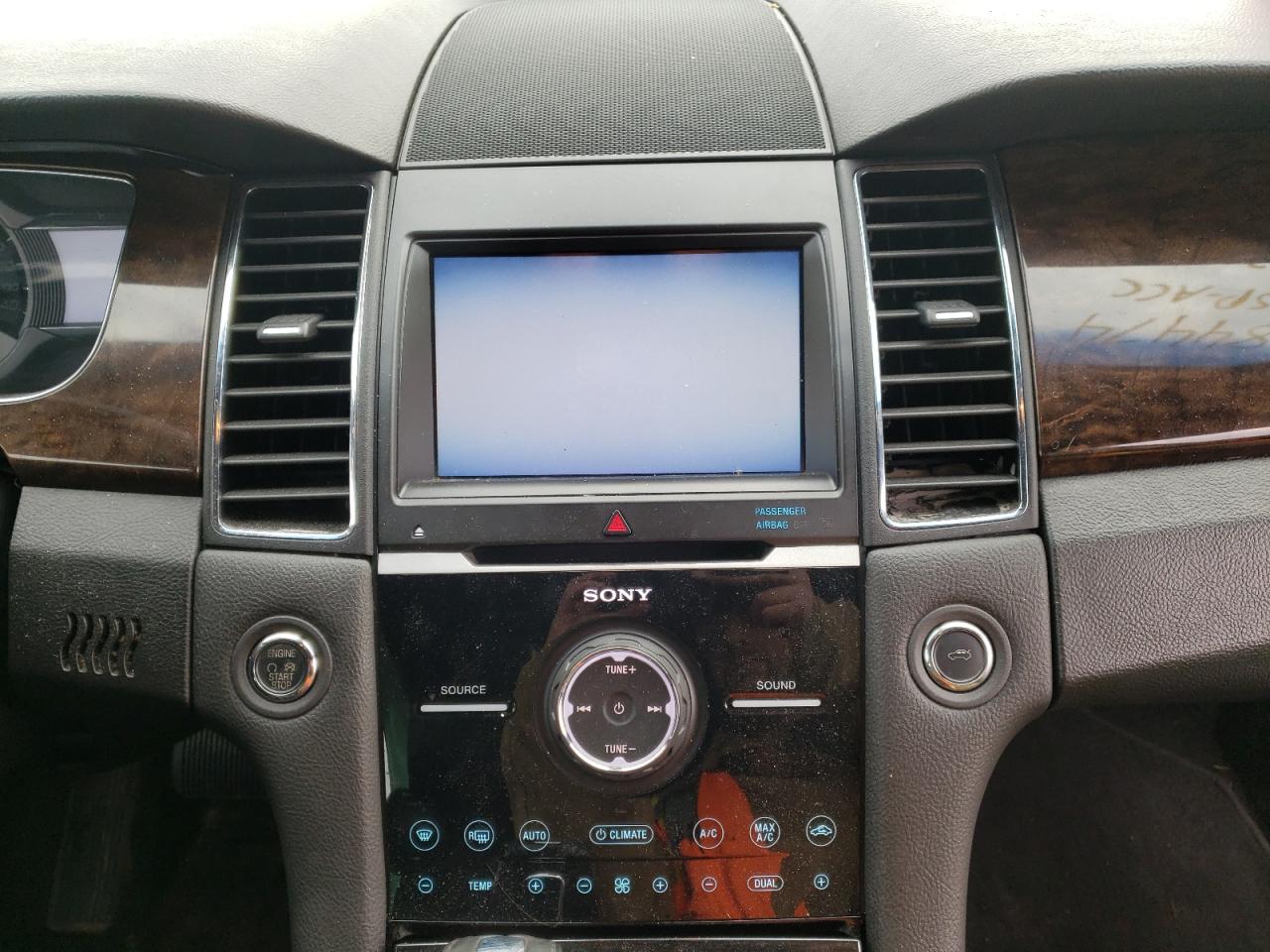 Photo 9 from auction – 2013 FORD TAURUS LIM with VIN 1FAHP2F87DG140332