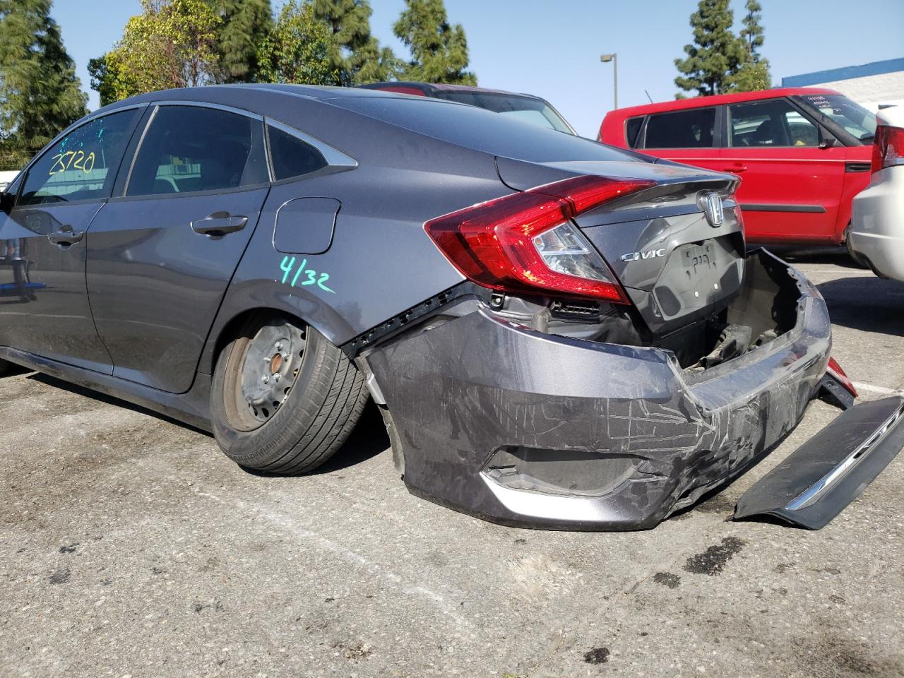Photo 9 from auction – 2019 HONDA CIVIC LX with VIN 2HGFC2F65KH590320