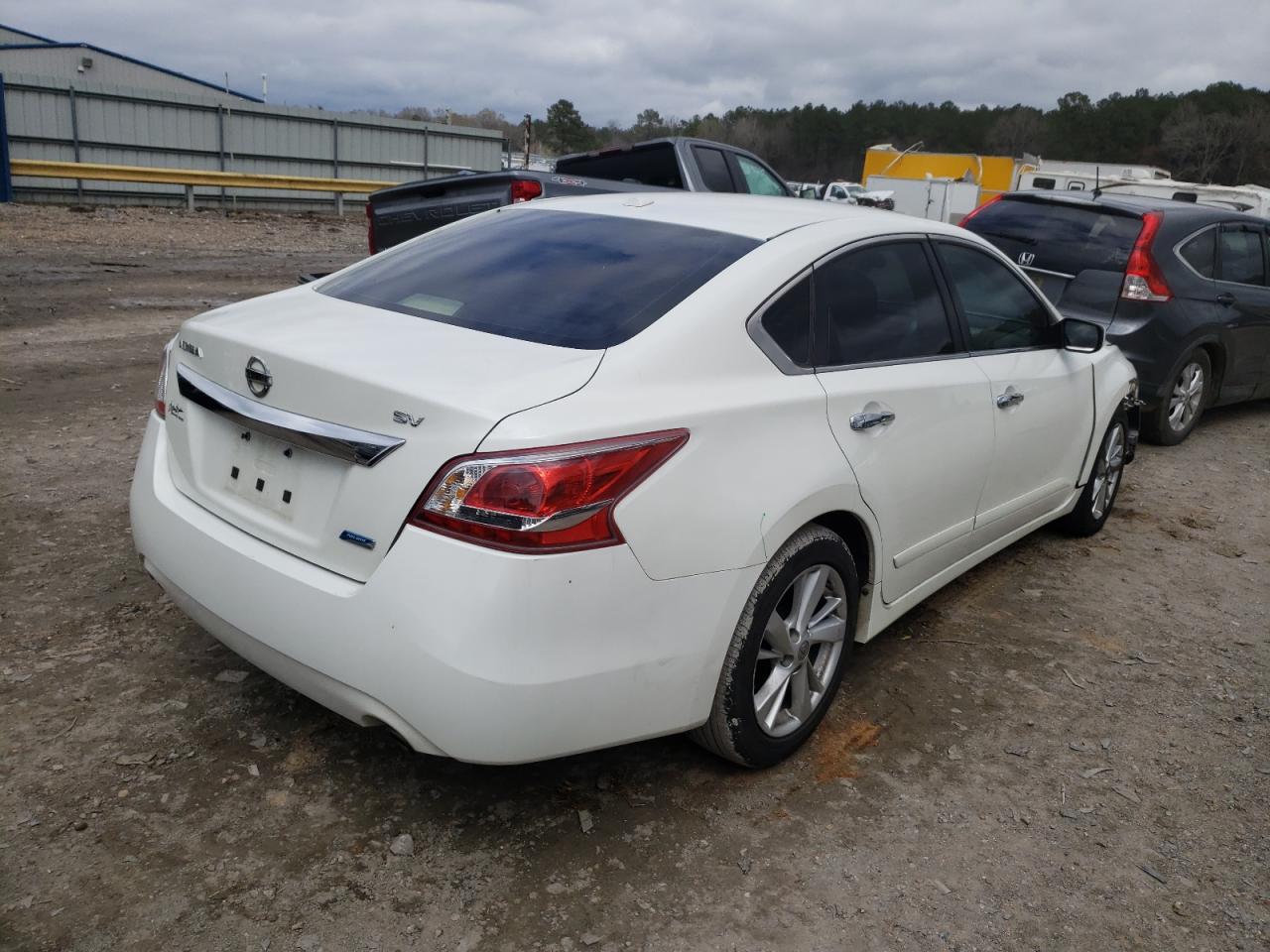 Photo 4 from auction – 2013 NISSAN ALTIMA 2.5 with VIN 1N4AL3AP1DC131148