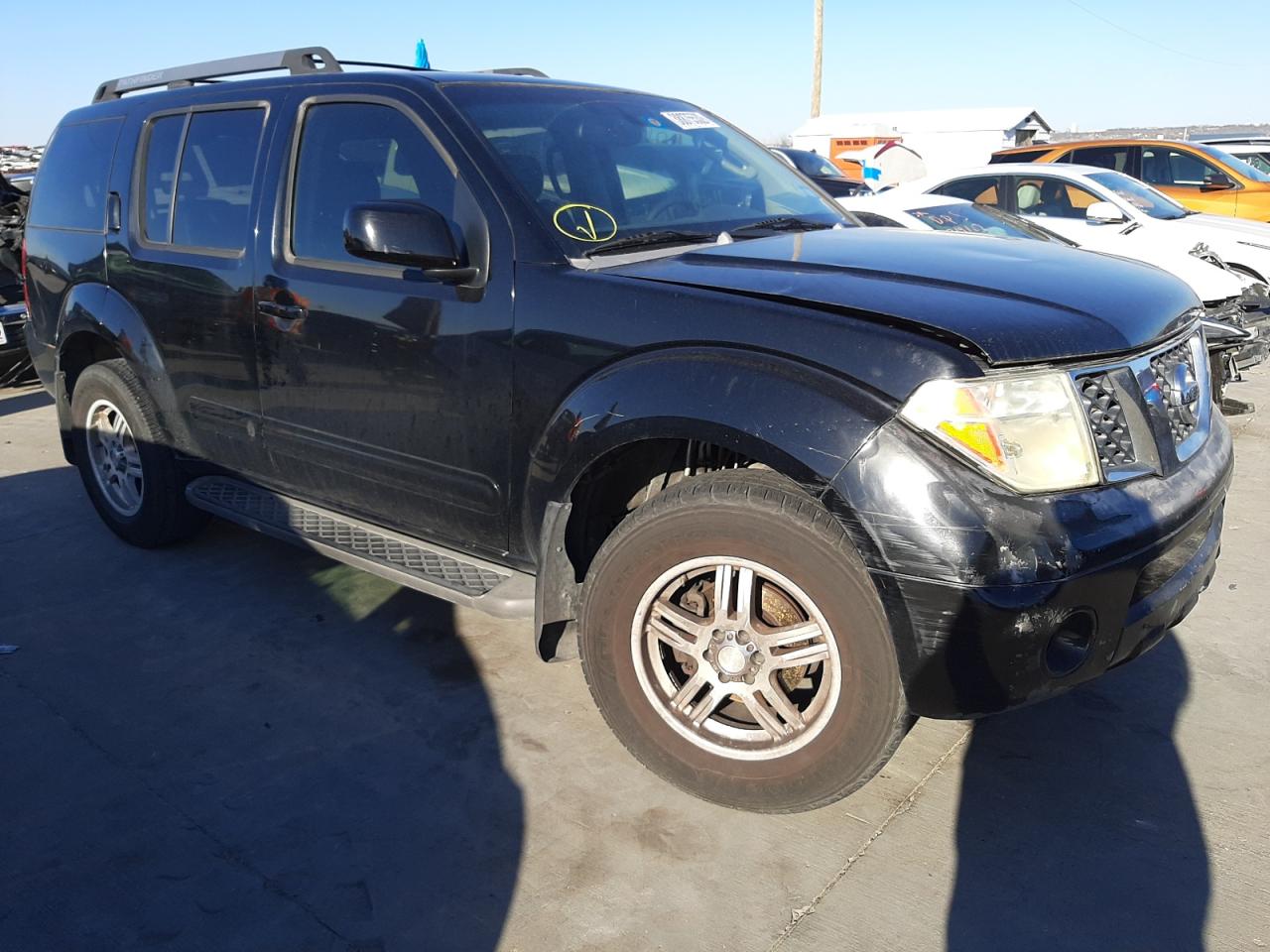 NISSAN PATHFINDER 2005 with VIN 5N1AR18W35C725831 - Photo from auction