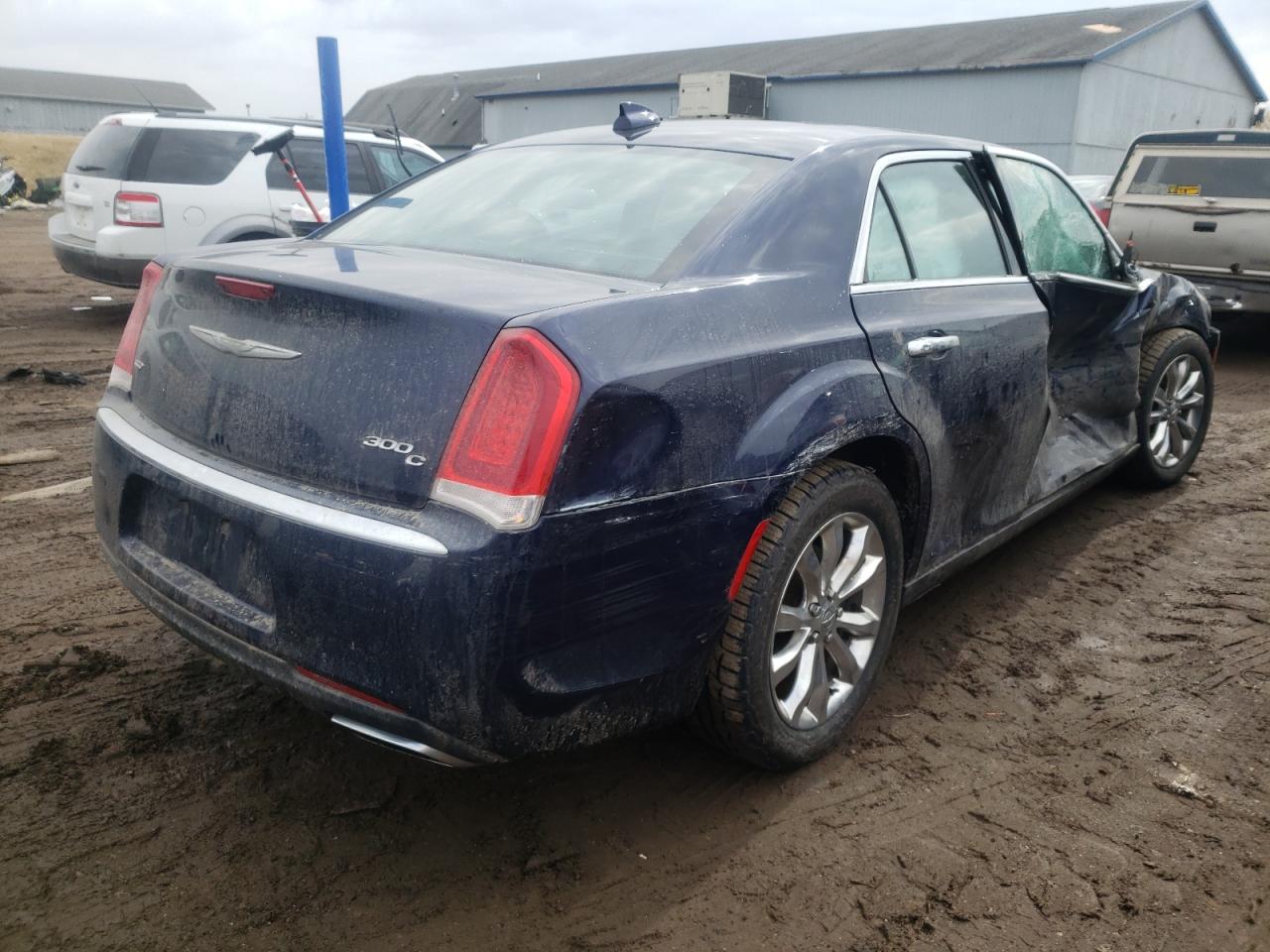 Photo 4 from auction – 2016 CHRYSLER 300C with VIN 2C3CCAKG8GH128744