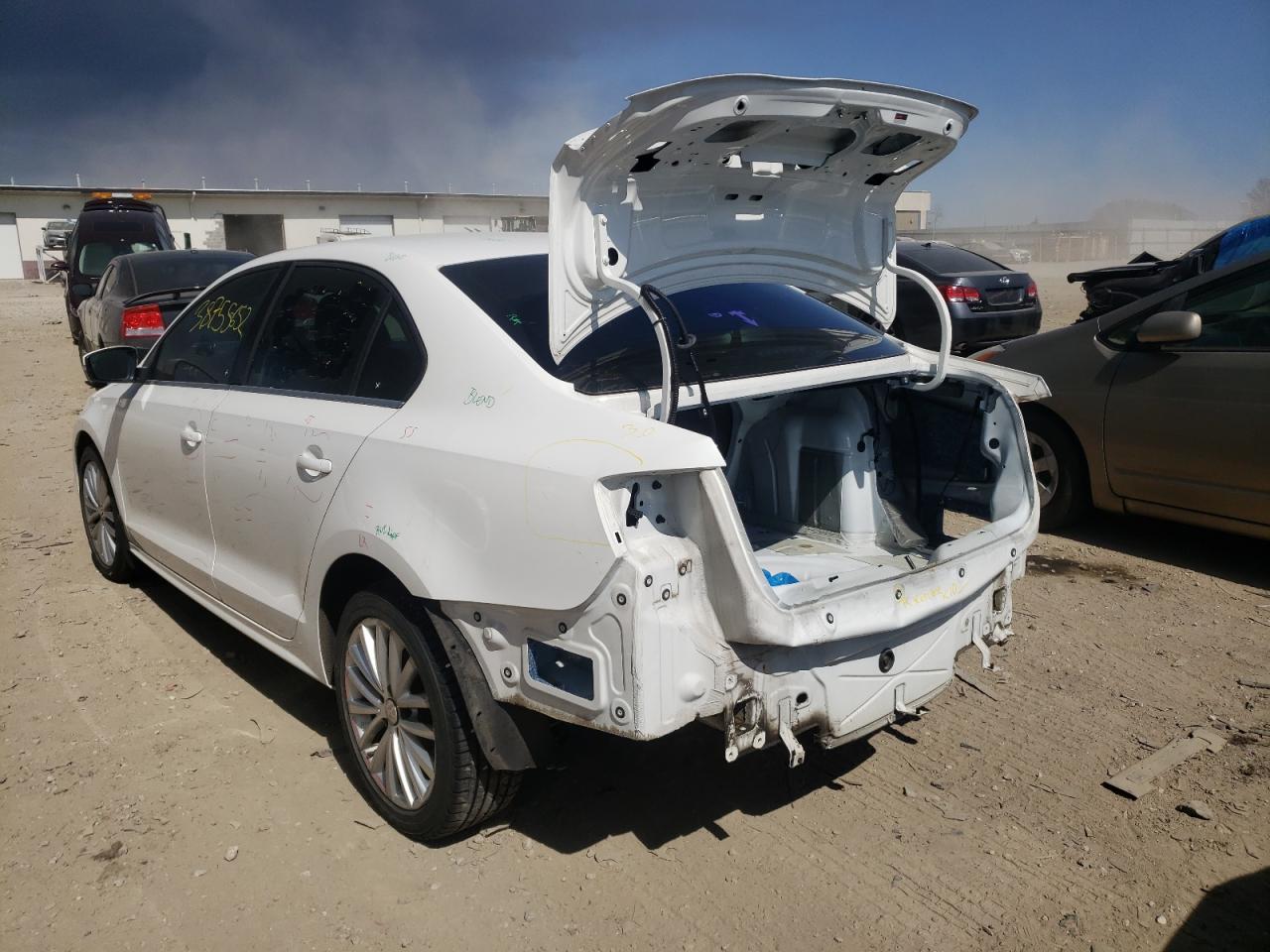 Photo 3 from auction – 2011 VOLKSWAGEN JETTA SEL with VIN 3VWLX7AJ4BM326907